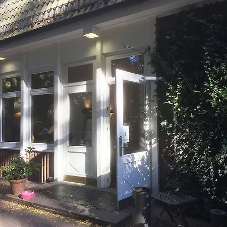 Gaestehaus Hoepkens Ruh Готель 3*