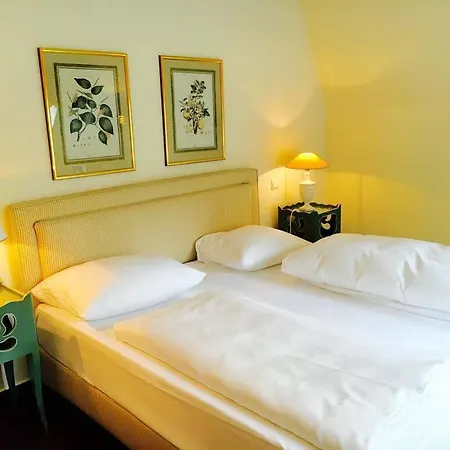 Готель Gaestehaus Hoepkens Ruh